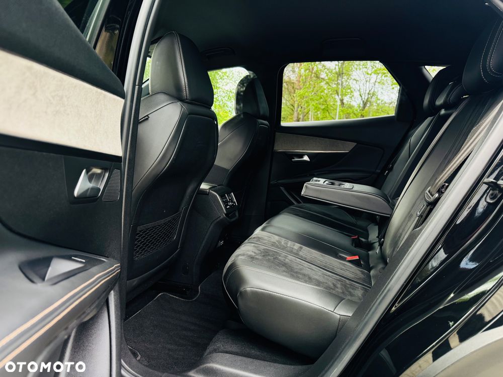 Peugeot 3008 BlueHDi 130 Stop & Start EAT8 GT Pack - 29