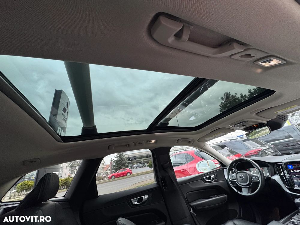 Volvo XC 60 T5 AWD Inscription - 12