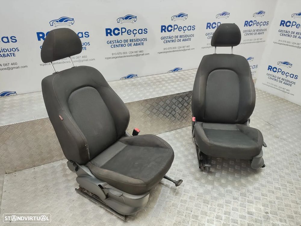 Conjunto Bancos Frontais Frente em Tecido Seat Ibiza 6J 6J1 6J5 Mk4 2008 - 2017 - 5