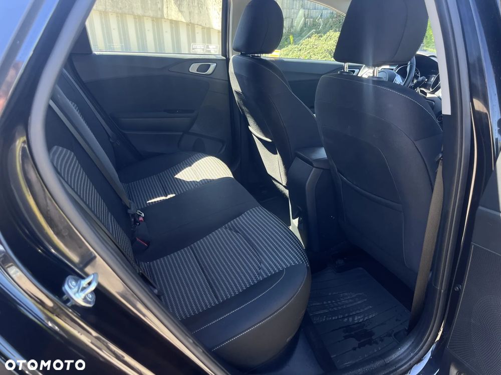 Kia Ceed 1.5 T-GDI M - 15