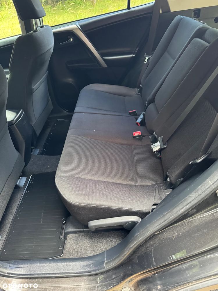 Toyota RAV4 - 16