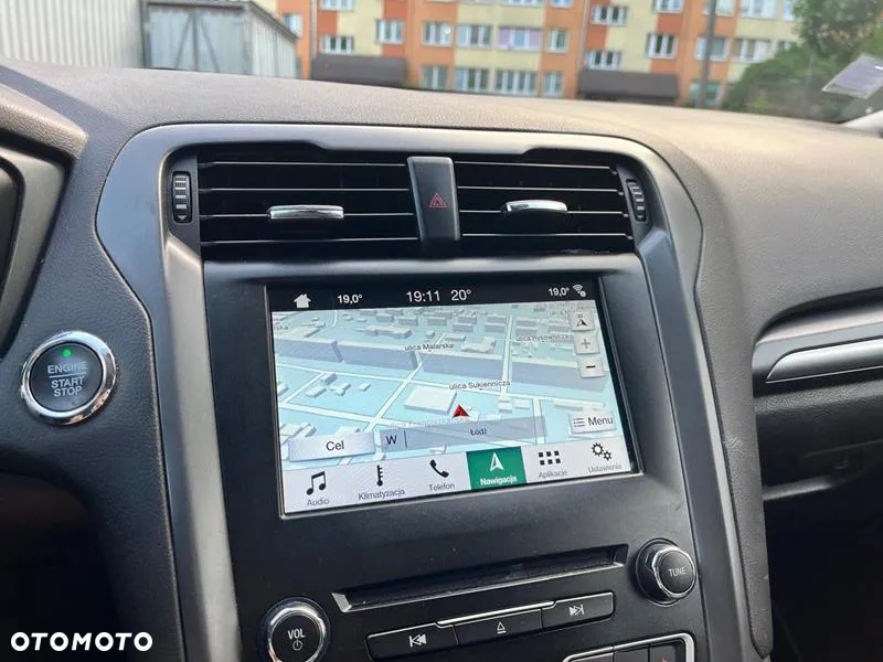 Ford Mondeo - 25