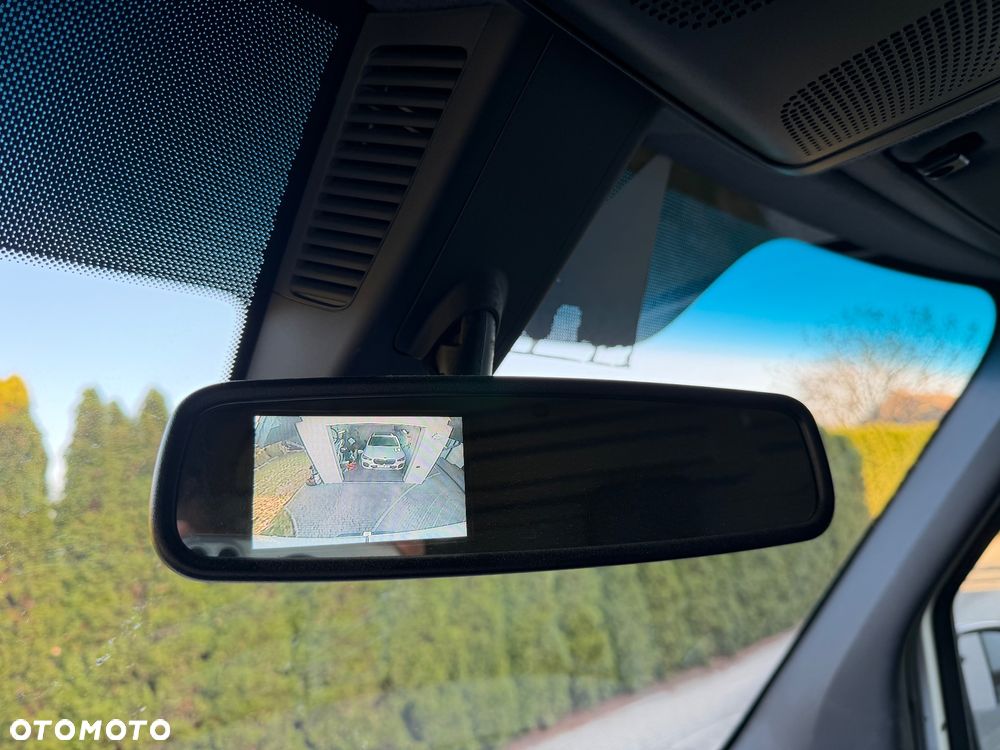 Mercedes-Benz eSprinter - 13