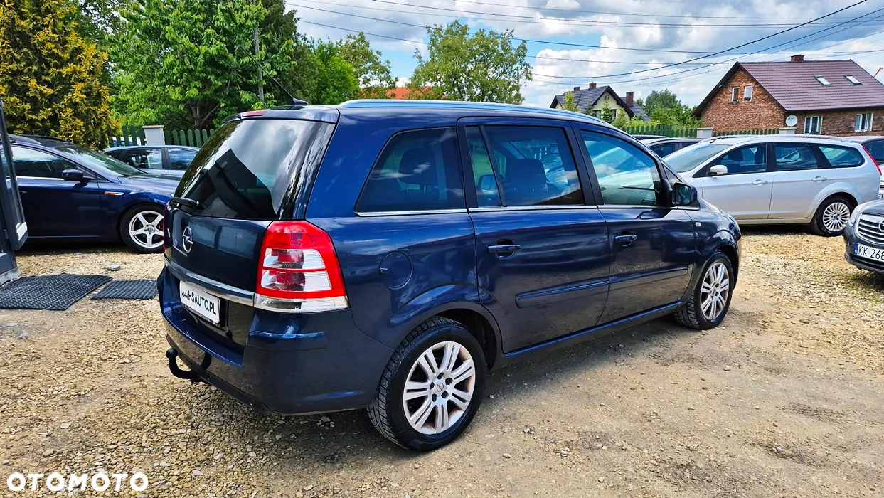Opel Zafira 1.8 Cosmo - 15