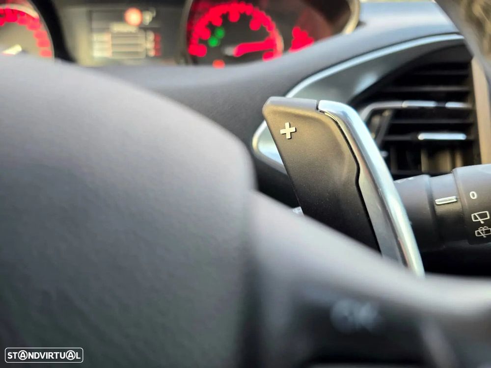 Peugeot 308 1.5 BlueHDi Style EAT8 - 26