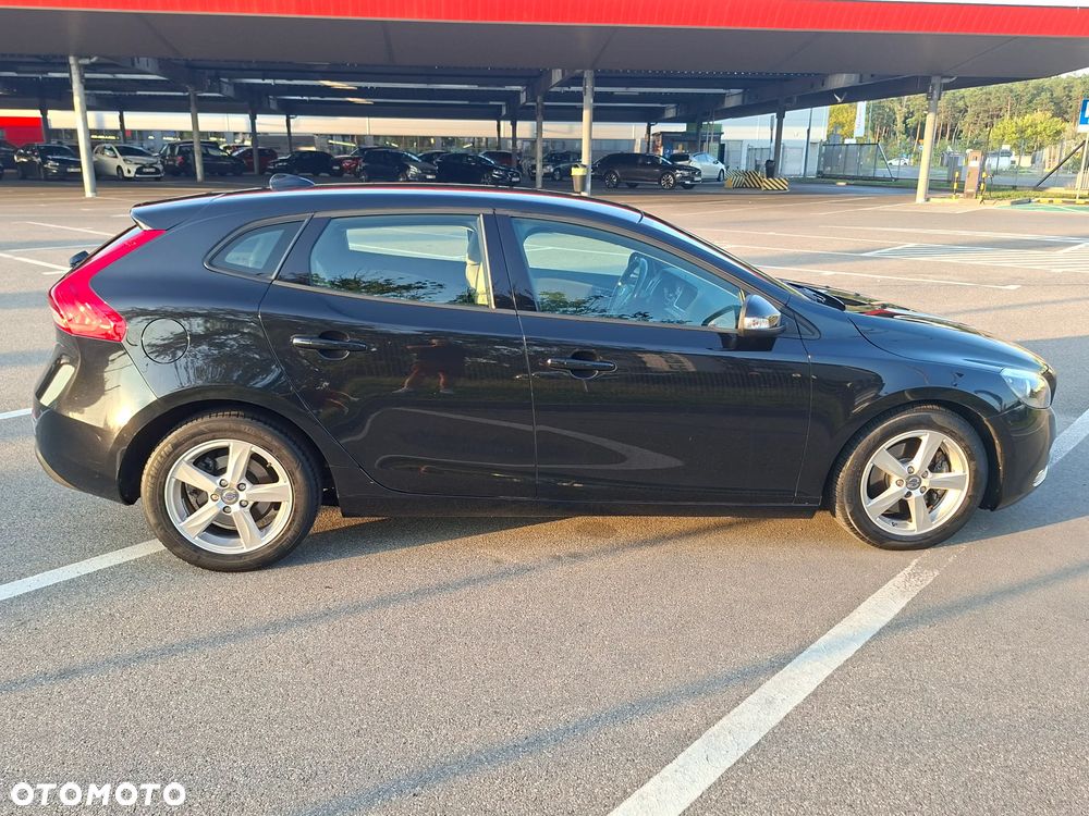 Volvo V40 D2 Powershift Momentum - 6