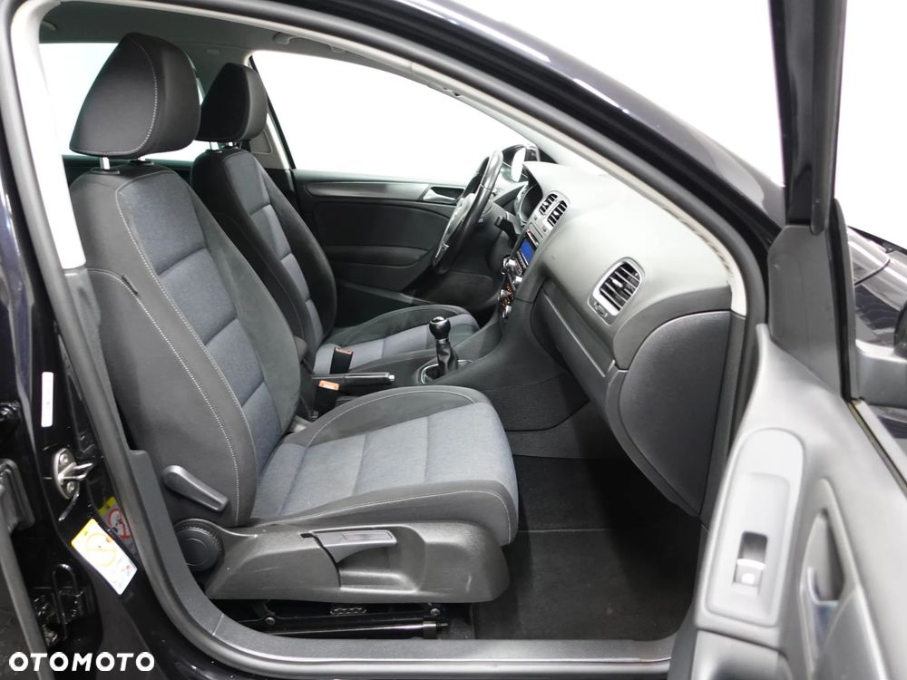 Volkswagen Golf 1.2 TSI BMT Trendline - 27