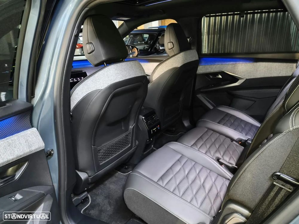Peugeot E-5008 - 41
