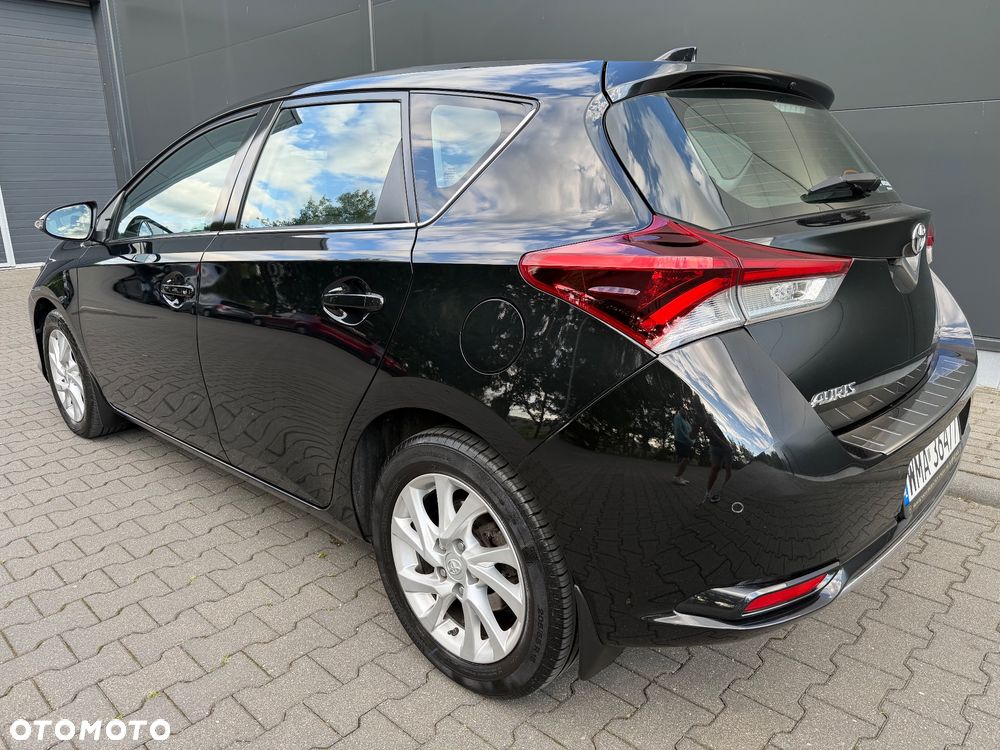 Toyota Auris 1.6 Premium - 7
