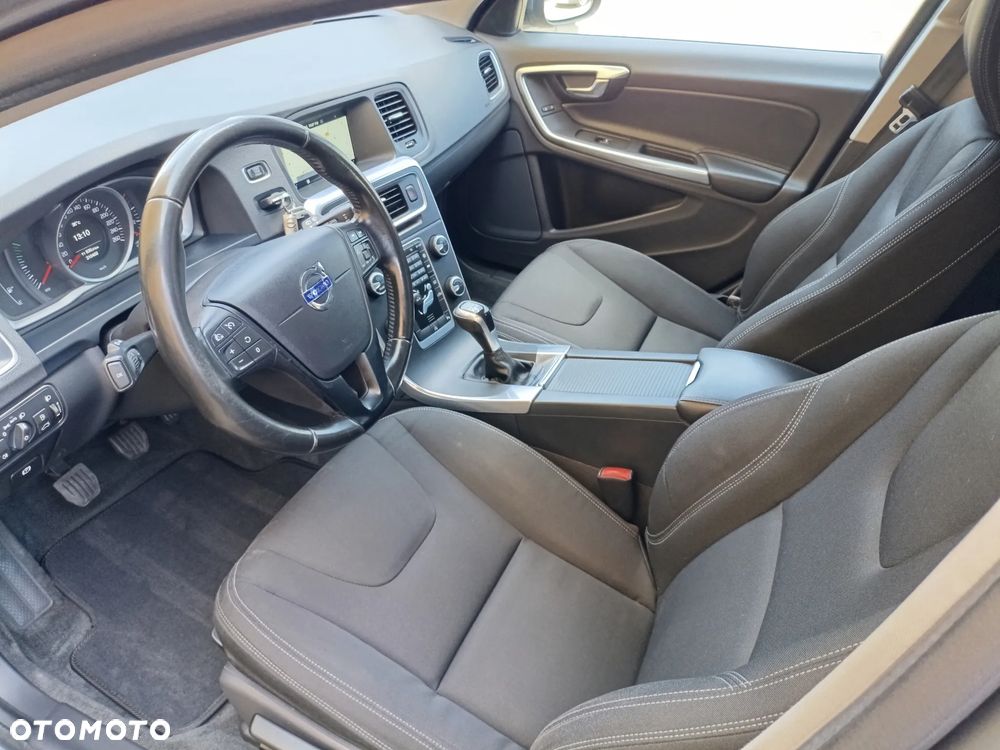 Volvo V60 D2 - 2