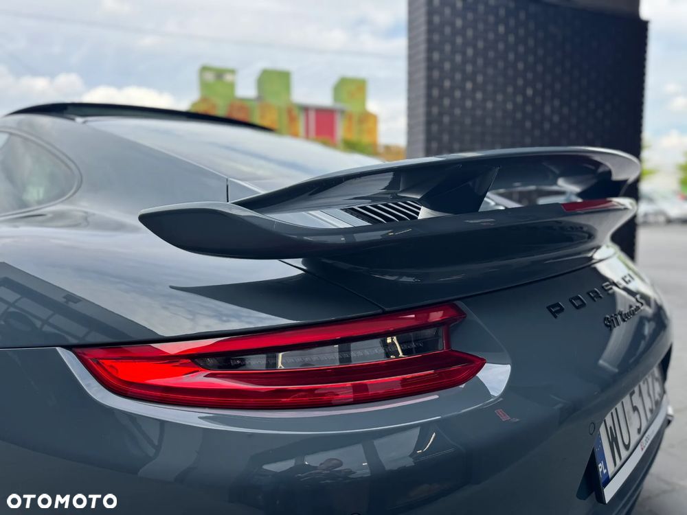 Porsche 911 Turbo S - 11