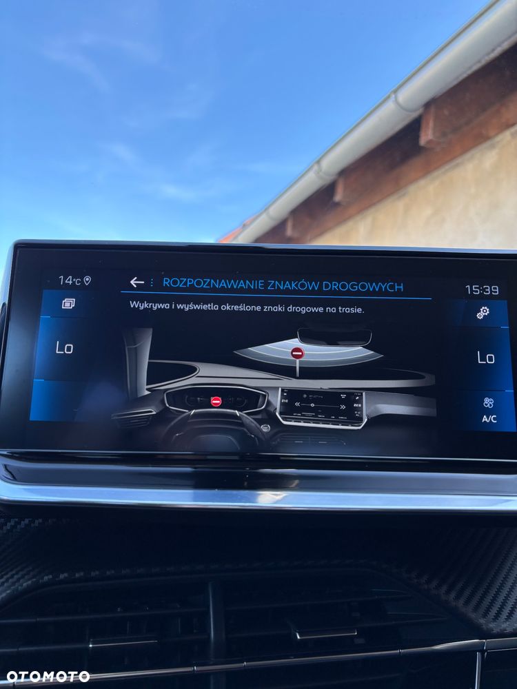 Peugeot 2008 PureTech 130 EAT8 Allure - 27