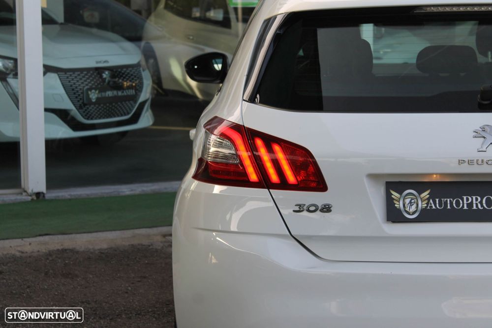 Peugeot 308 1.5 BlueHDi Style - 30