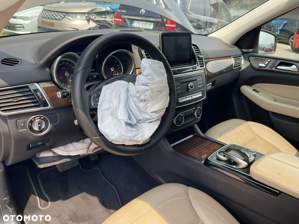 Mercedes-Benz GLS 350 d 4Matic 9G-TRONIC AMG Line - 12