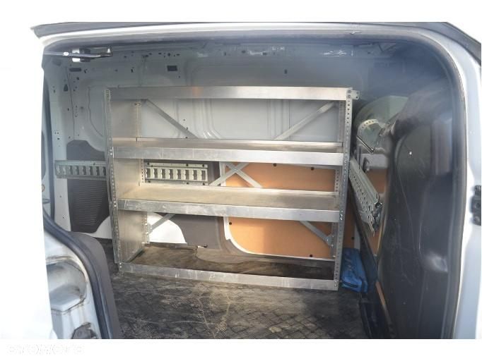 Ford Transit Connect - 22