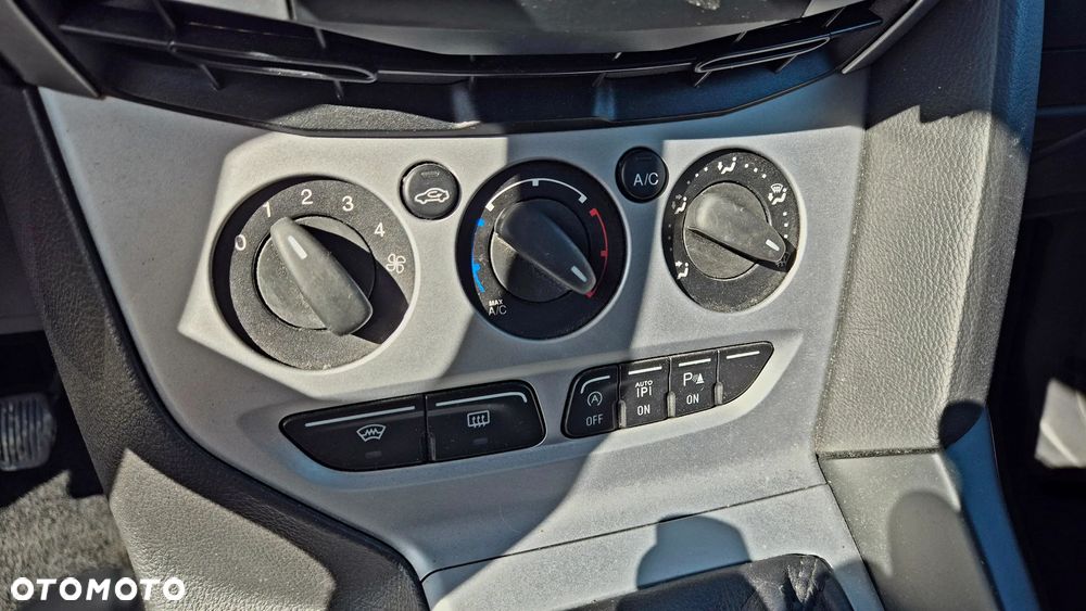 Ford Focus 1.0 EcoBoost Start-Stopp-System SYNC Edition - 27