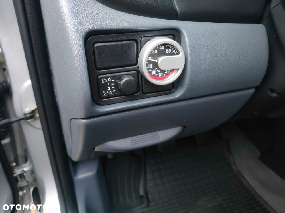 Nissan Almera 1.5 visia - 38