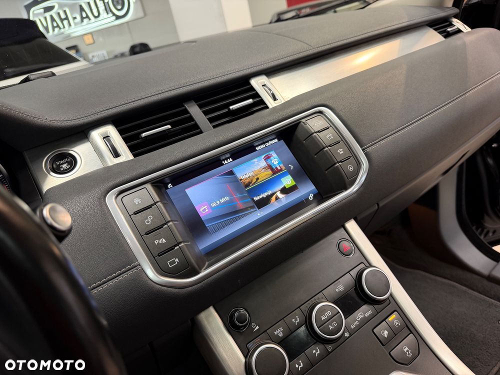 Land Rover Range Rover Evoque - 28