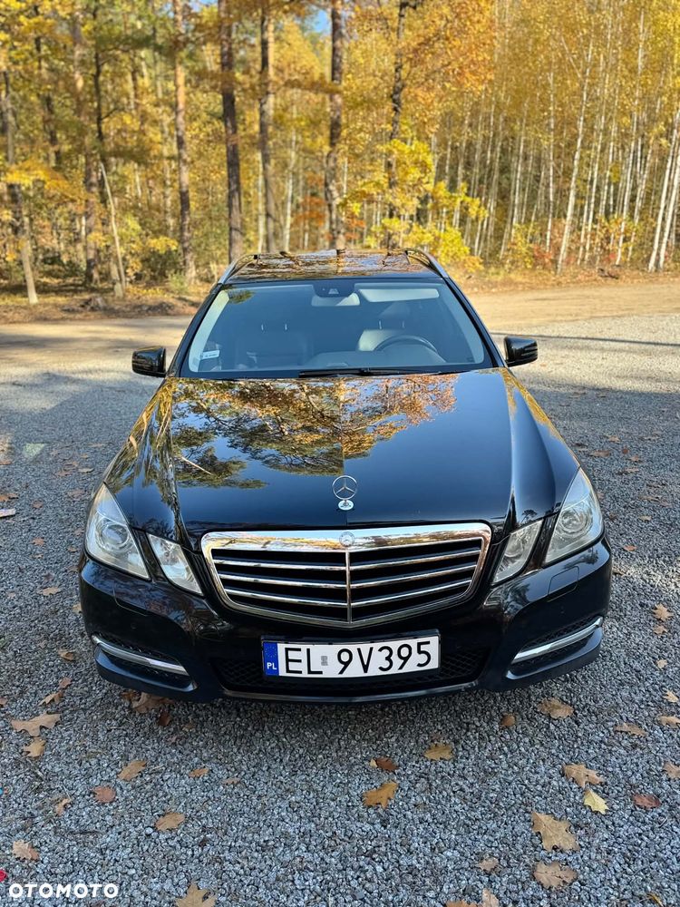 Mercedes-Benz E-Class 2010 photo 3
