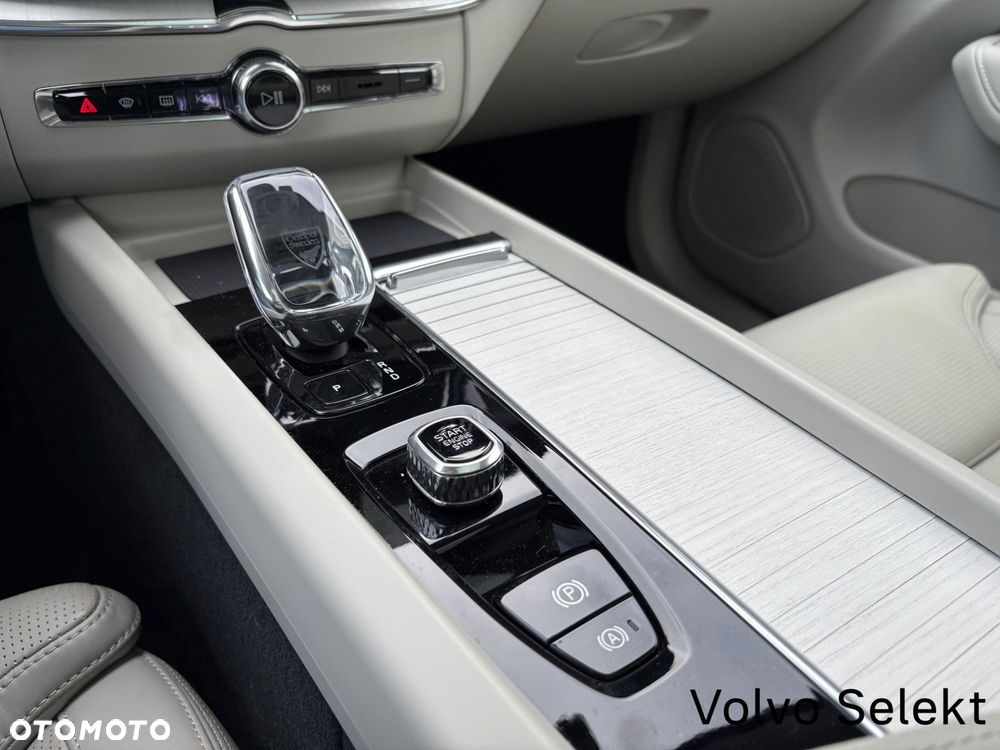 Volvo XC 60 2025