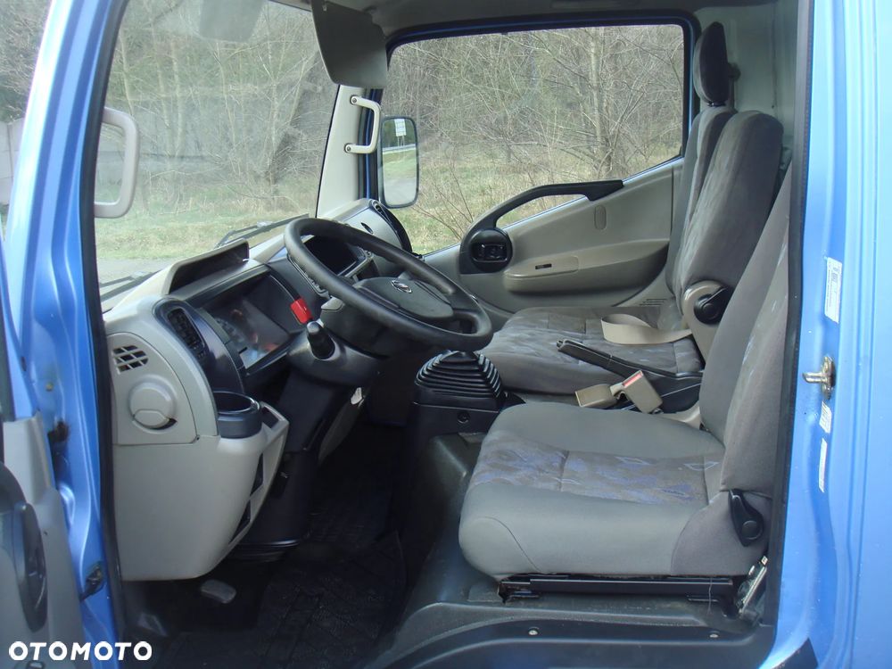 Nissan CABSTAR - 14
