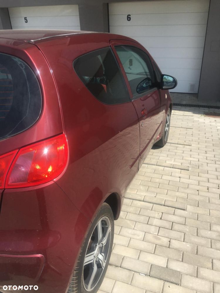 Mitsubishi Colt - 3