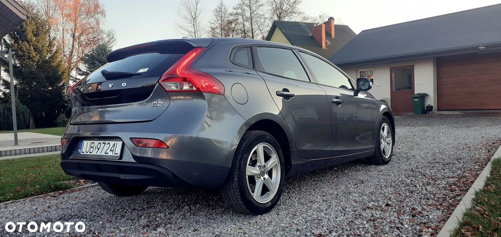 Volvo V40 D2 Momentum - 12