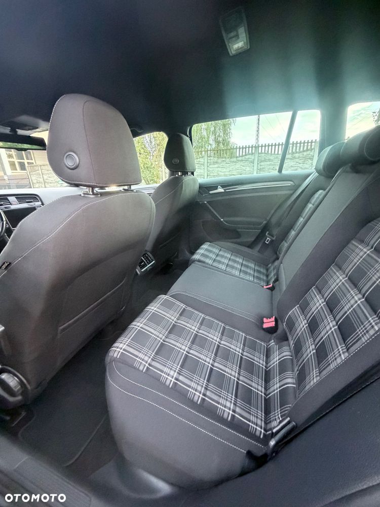 Volkswagen Golf 2.0 TDI BMT GTD DSG - 16