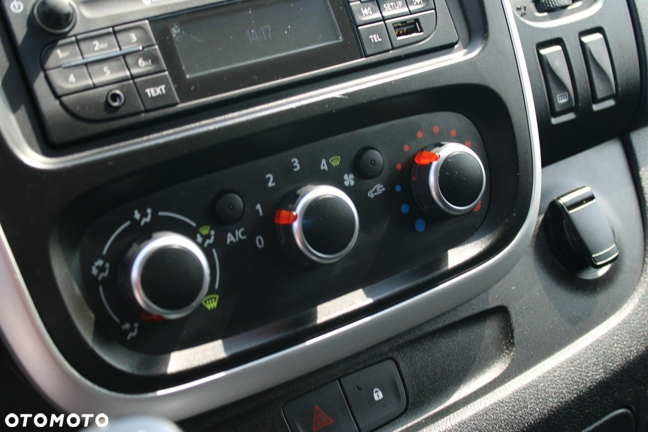 Renault Trafic - 19