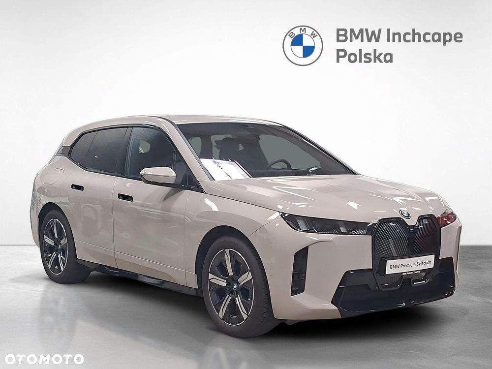 BMW iX xDrive45 100.6kWh - 8