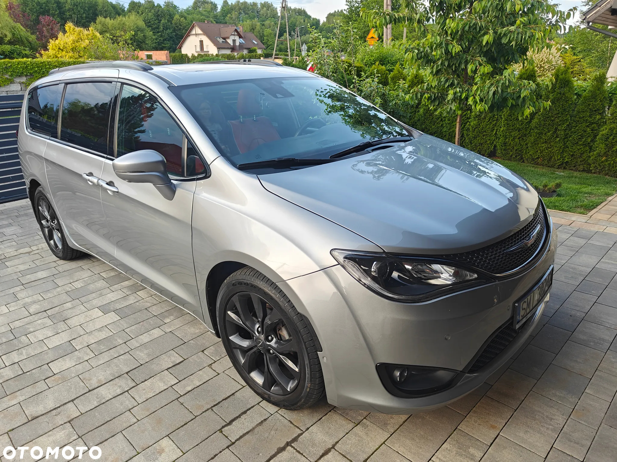 Chrysler Pacifica - 7