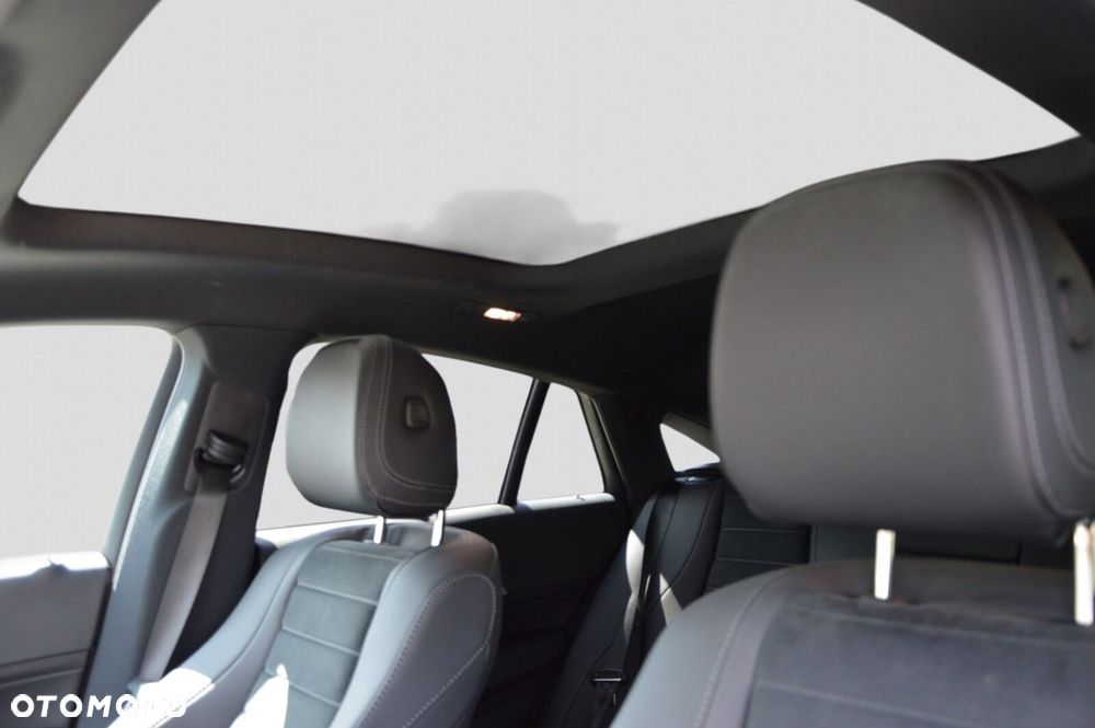 Mercedes-Benz GLE 300 d 4-Matic Premium - 17