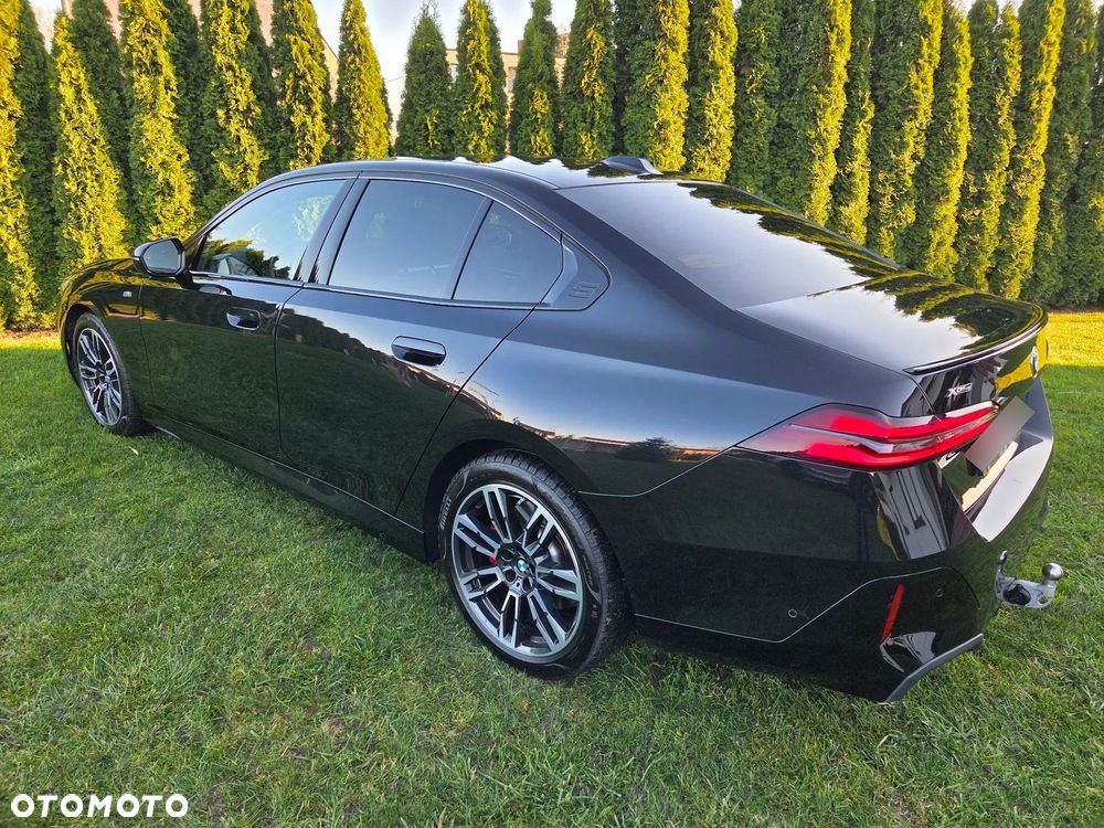 BMW Seria 5 520d xDrive - 21