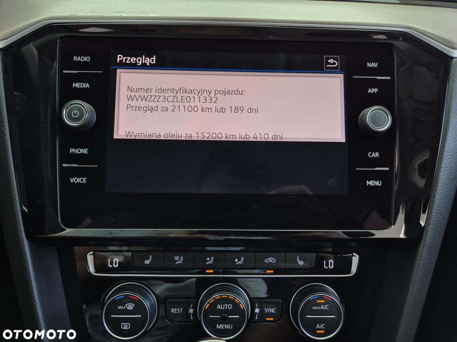 Volkswagen Passat 2.0 TSI Elegance DSG - 28