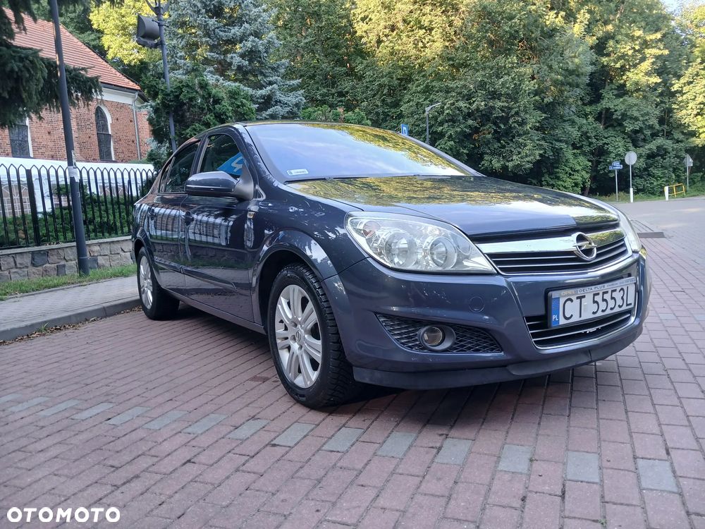 Opel Astra 1.6 Cosmo - 3
