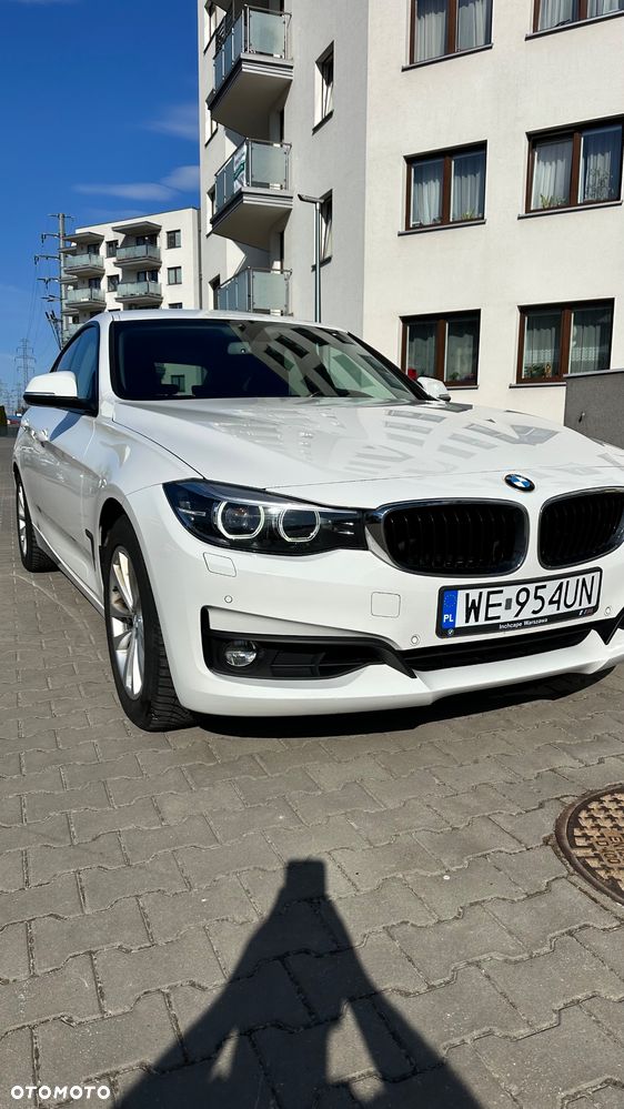 BMW 3GT 320i xDrive Advantage - 5