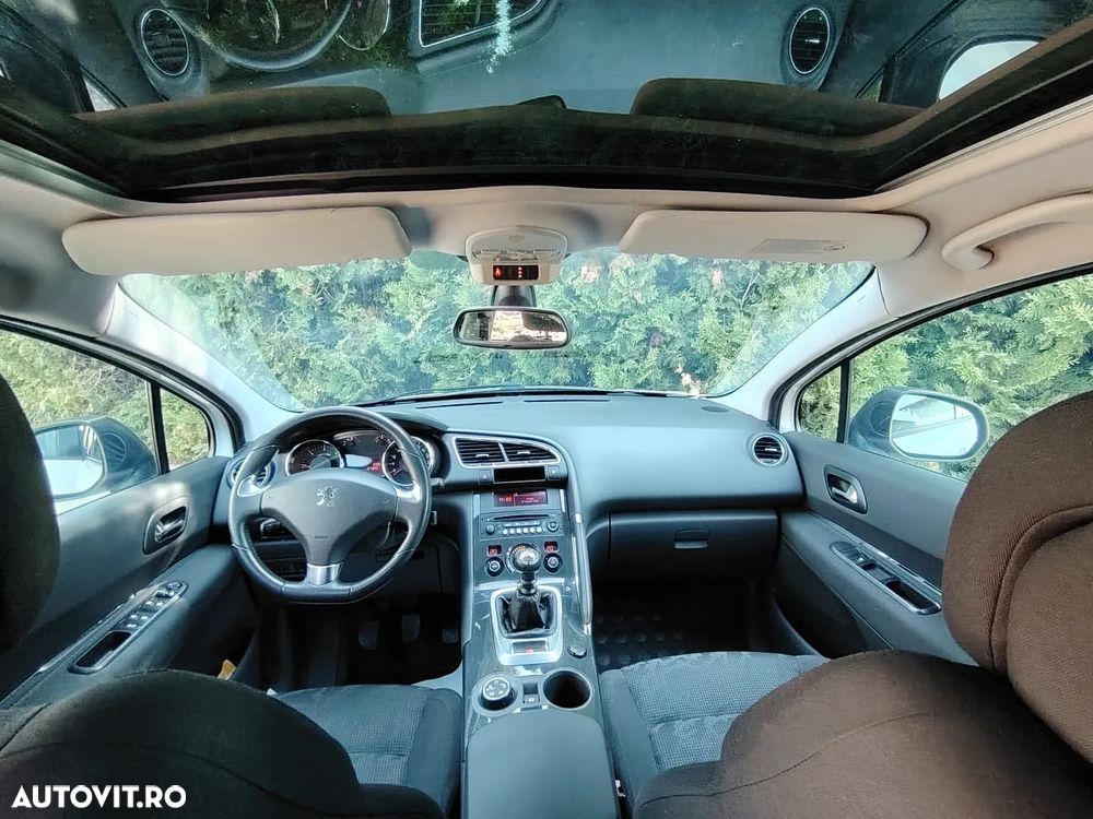 Peugeot 3008 1.6 HDI FAP Premium - 10