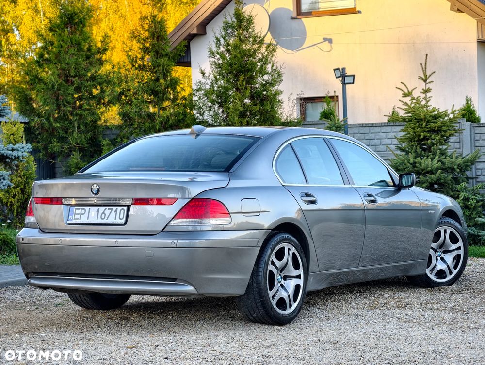 BMW Seria 7 2005 photo 4