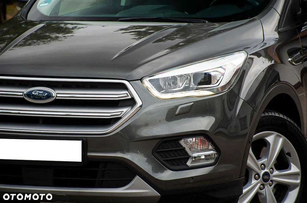 Ford Kuga 1.5 EcoBoost 4x4 Titanium - 39
