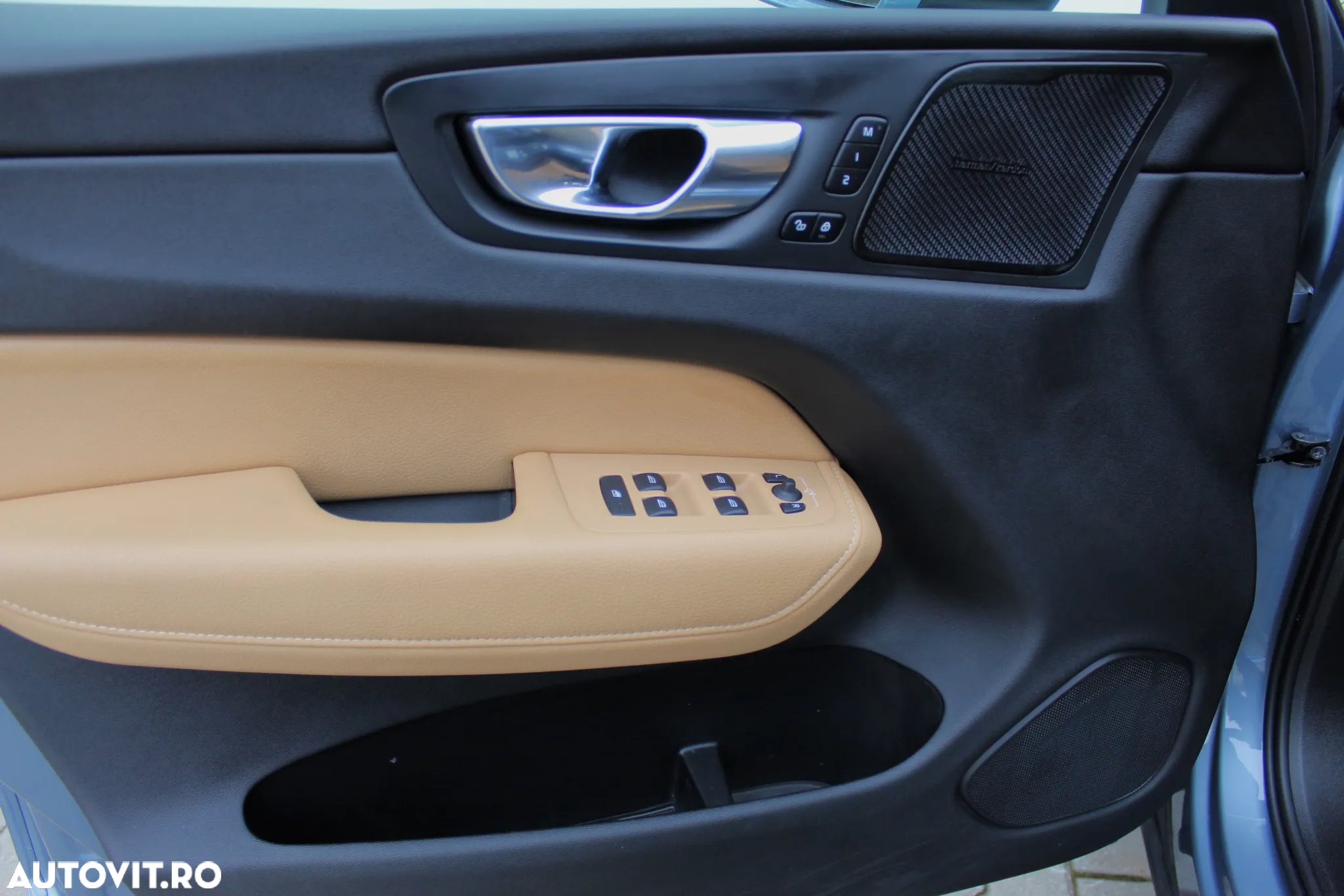 Volvo XC 60 B4 MHEV AT8 AWD Inscription - 9