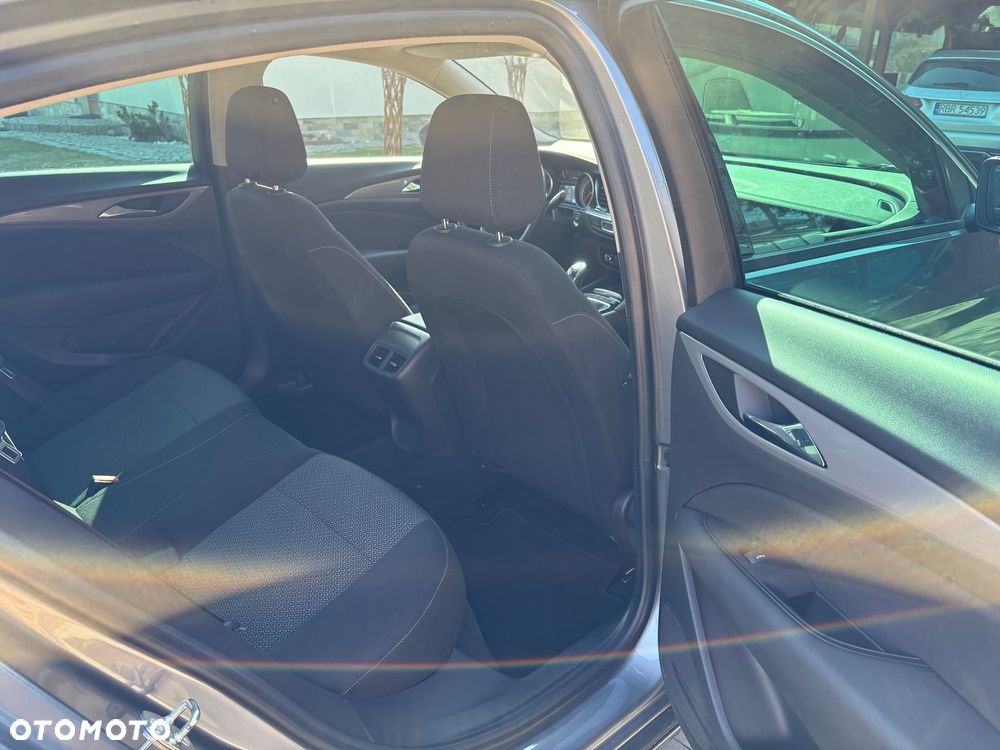Opel Insignia - 9