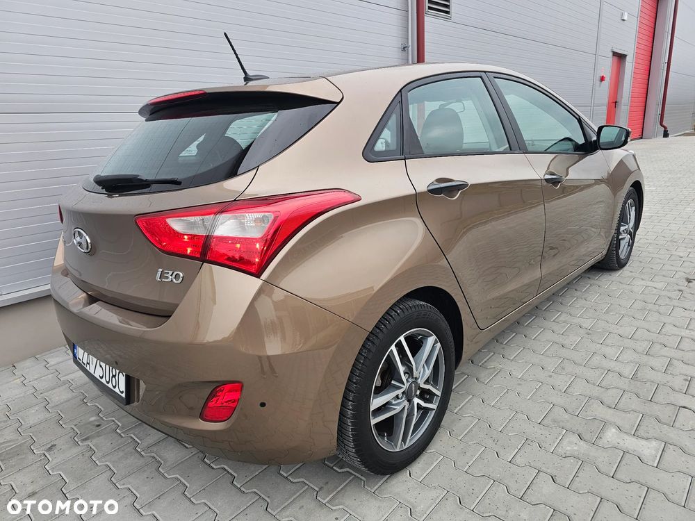Hyundai i30 1.4 CRDi Trend - 11