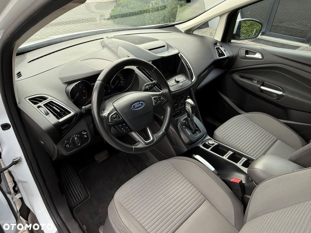 Ford Grand C-MAX - 12