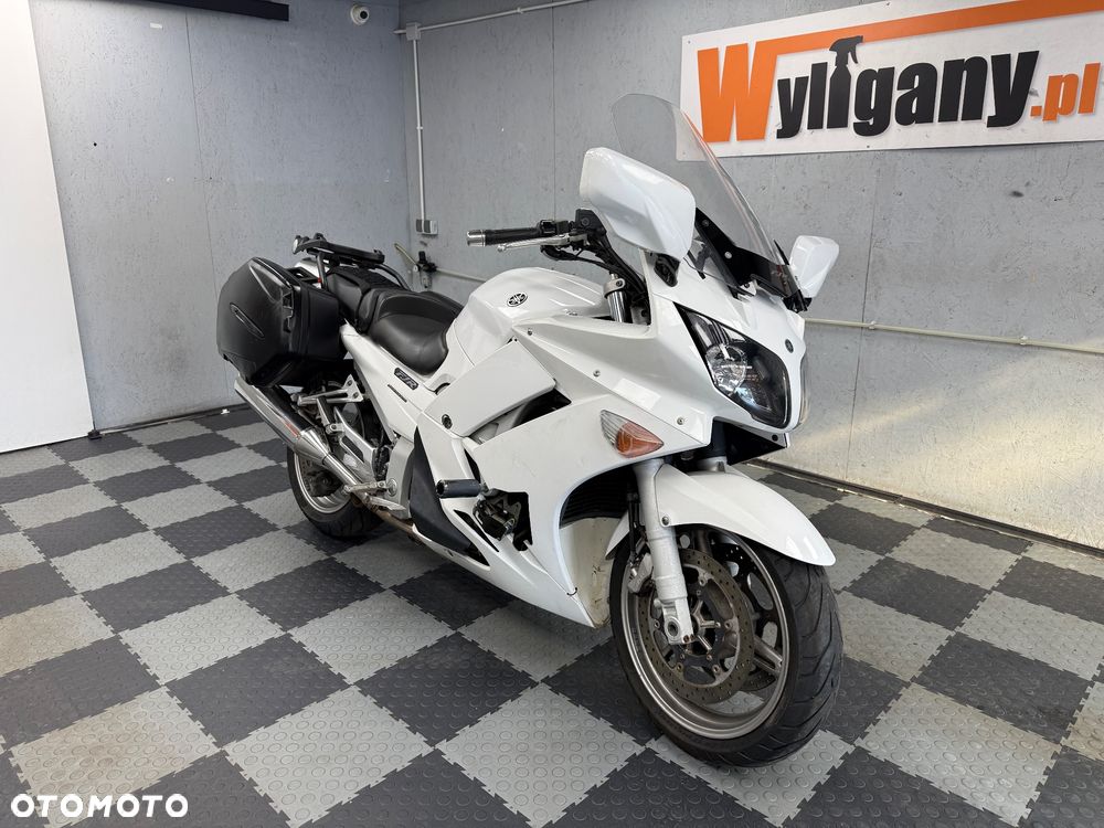 Yamaha FJR - 3