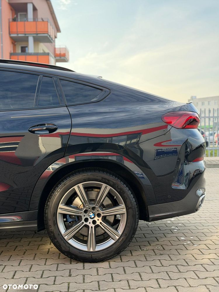 BMW X6M - 8