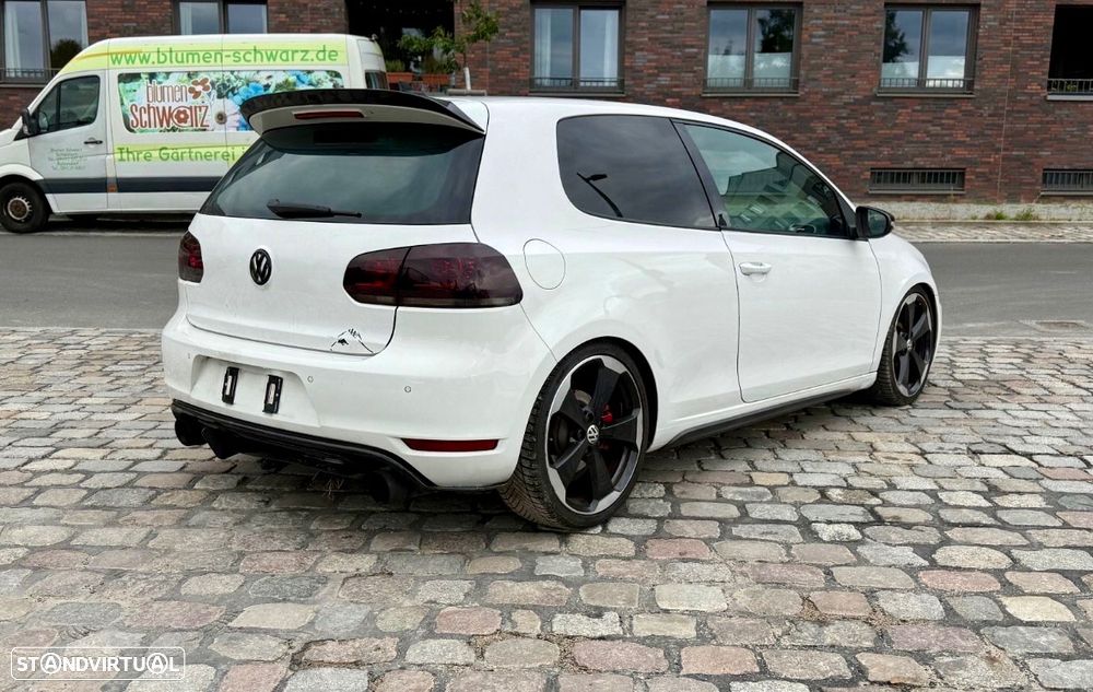 VW Golf 2.0 TSi GTI DSG - 3