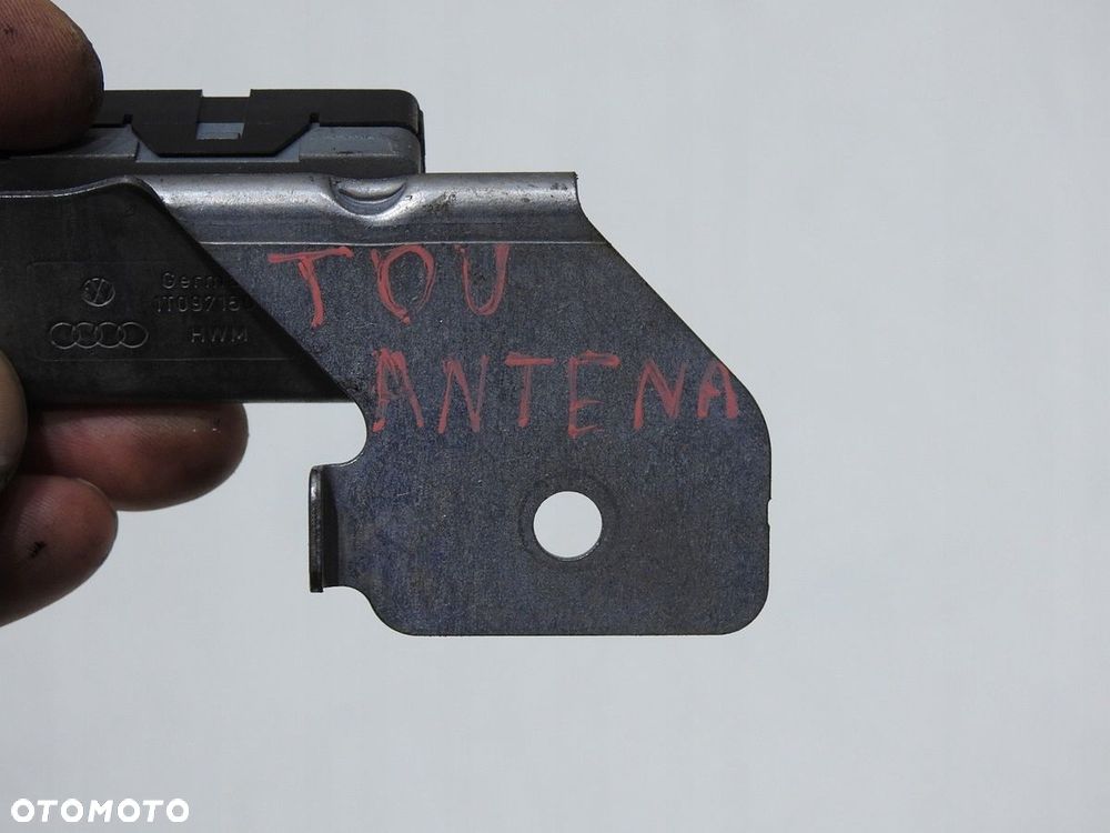 WZMACNIACZ ANTENY VW TOURAN 1T0035577 - 3