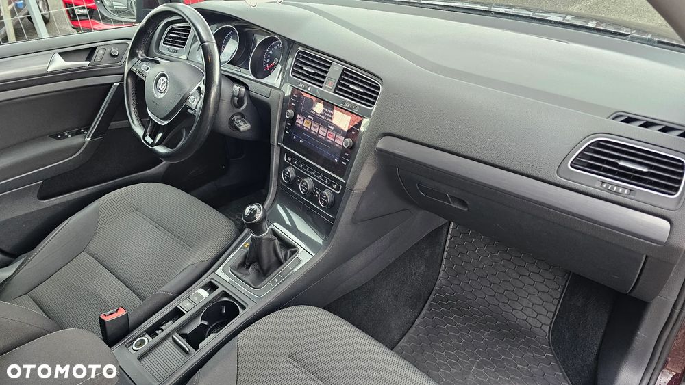Volkswagen Golf 1.6 TDI BMT Comfortline - 9