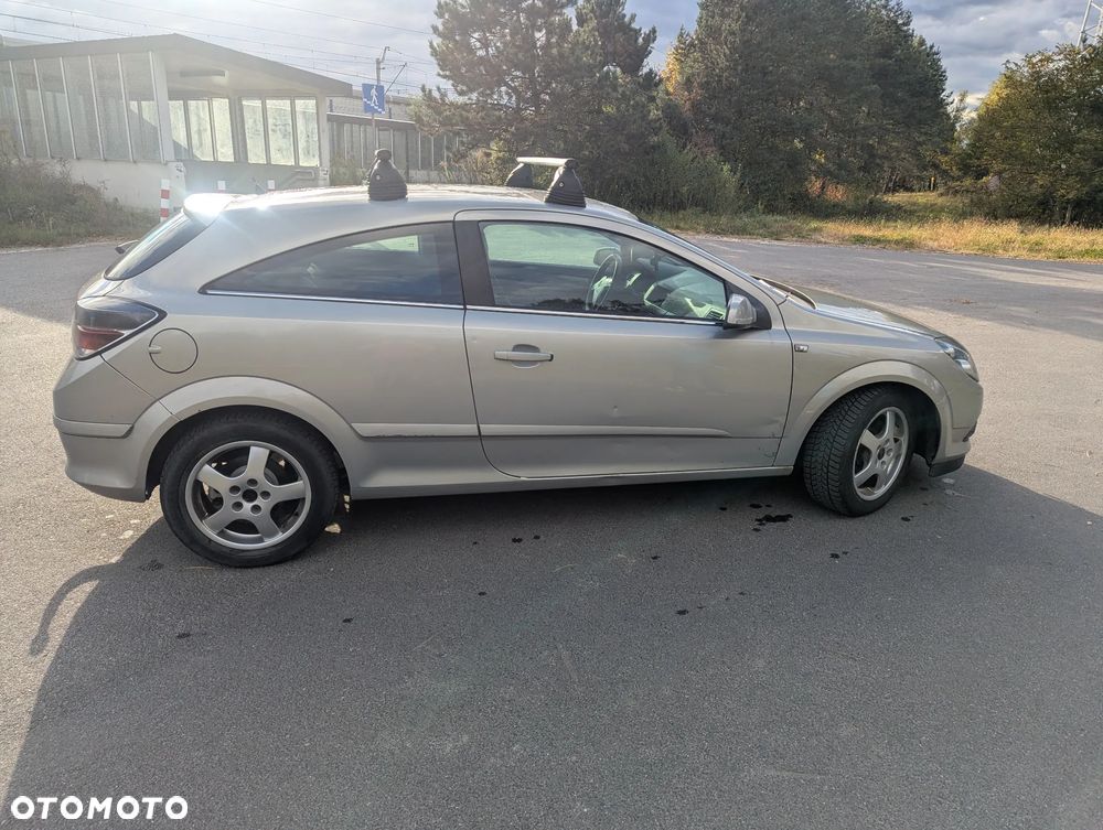 Opel Astra 1.9 CDTI Cosmo - 7
