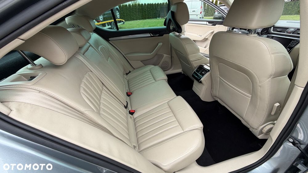 Skoda Superb 2.0 TDI DSG Ambition - 21